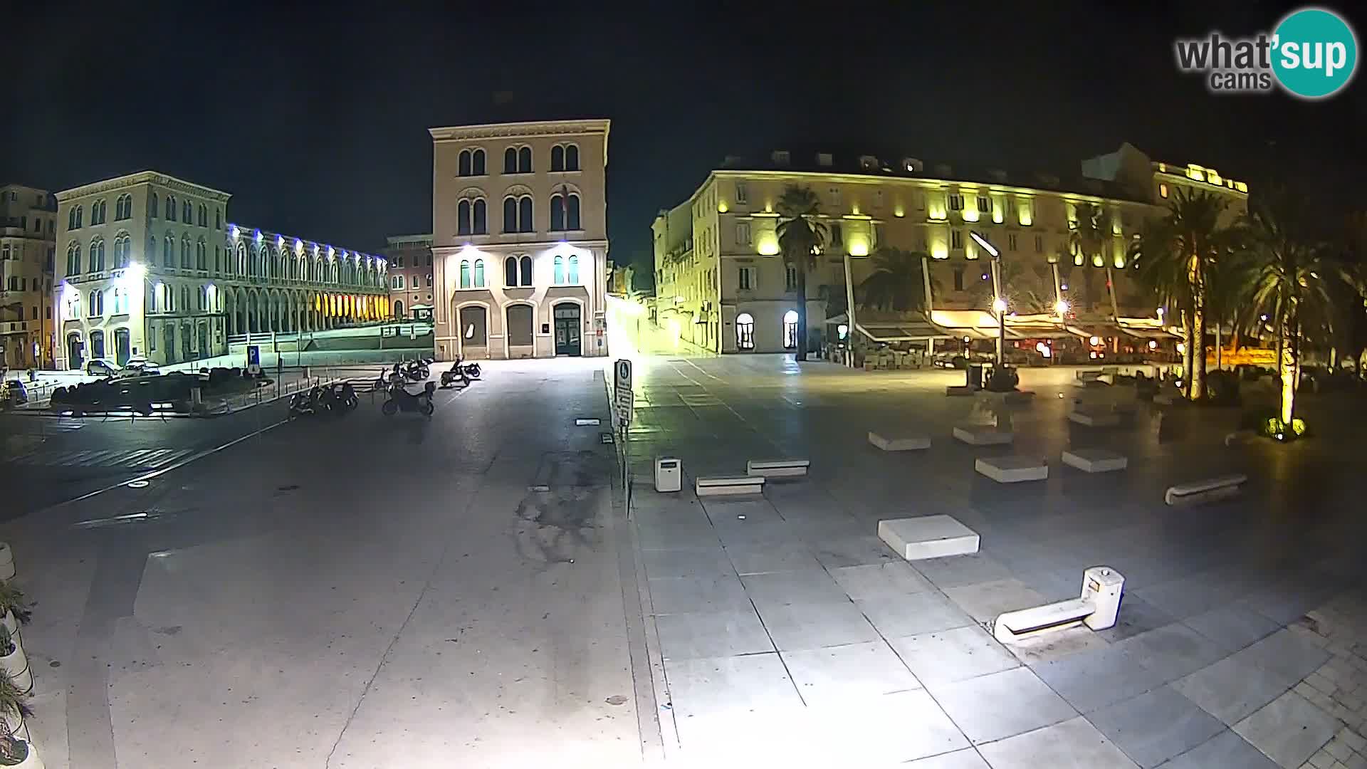 Webcam Split Riva – Prokurative | Trg Republike