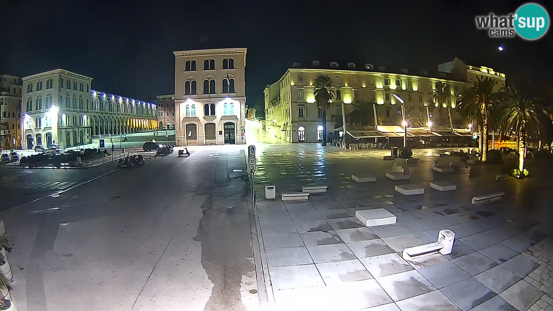 Webcam Split Riva – Prokurative | Trg Republike