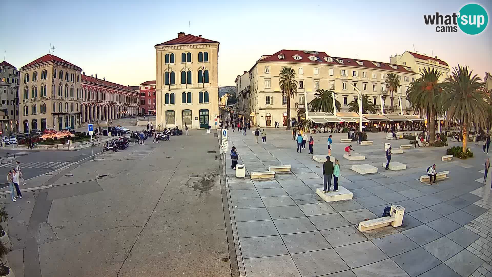 Webcam Split Riva – Prokurative | Trg Republike
