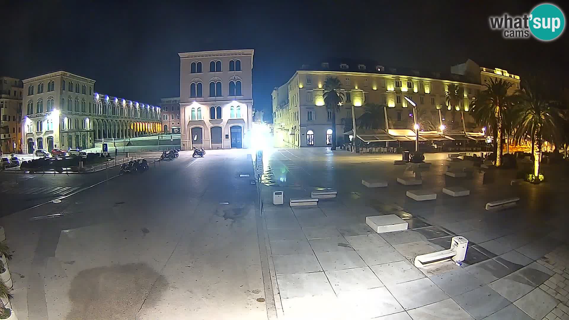 Webcam Split Riva – Prokurative | Trg Republike