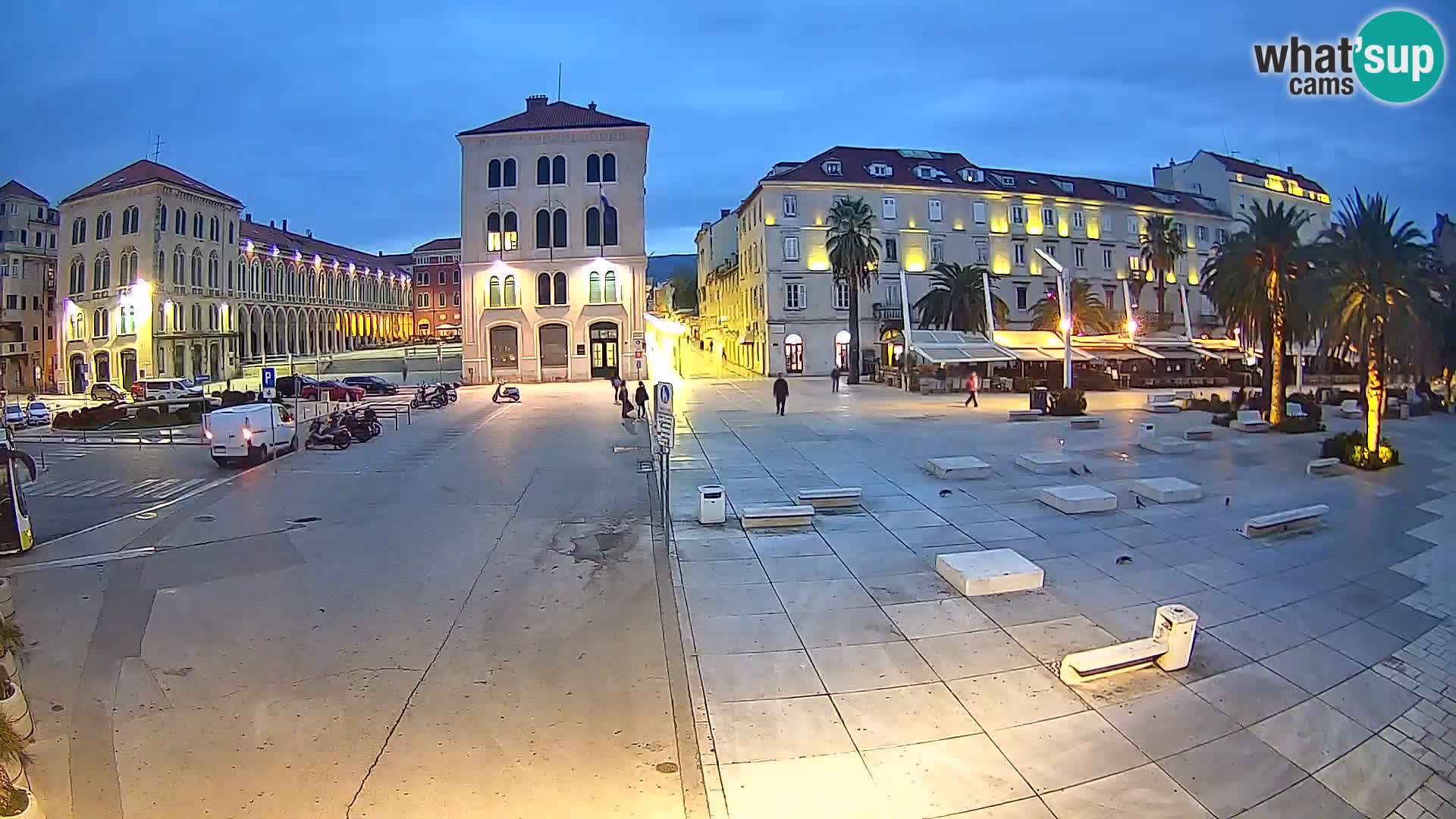 Webcam Split Riva – Prokurative | Trg Republike