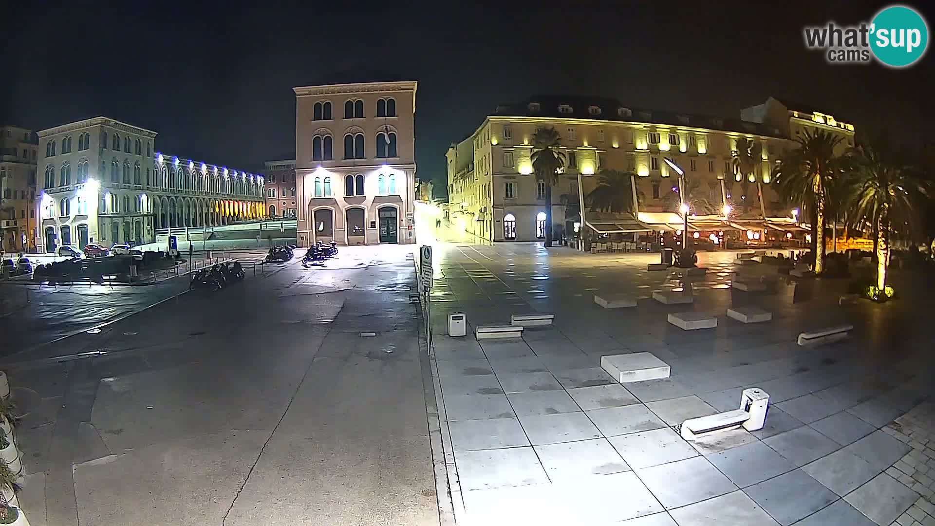 Webcam Split Riva – Prokurative | Trg Republike