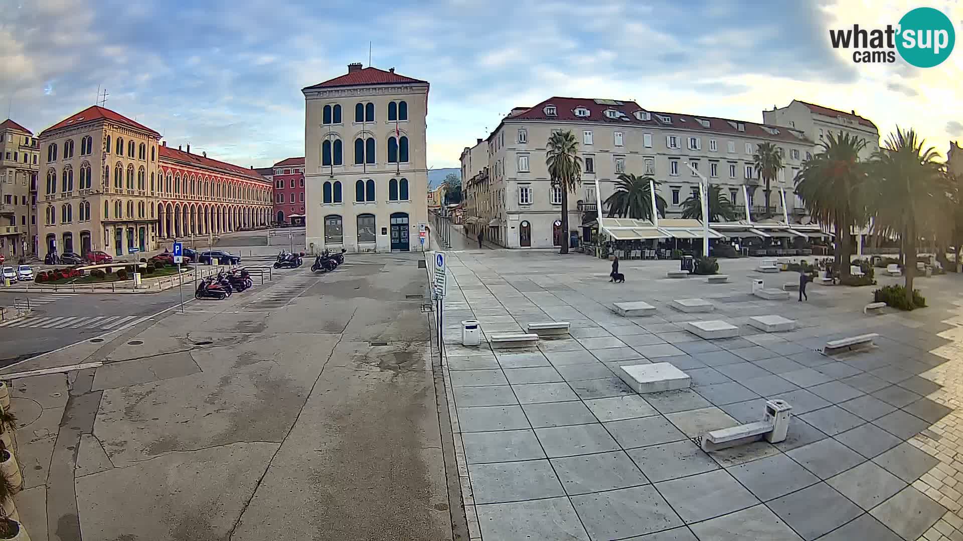 Webcam Split Riva – Prokurative | Trg Republike