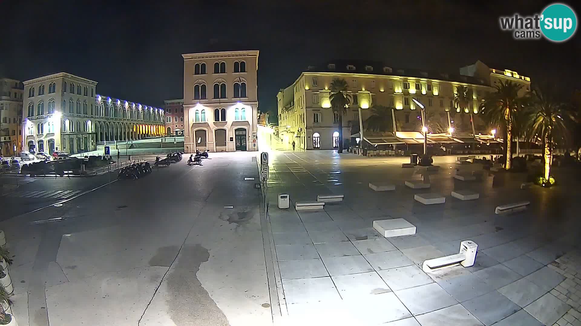 Webcam Split Riva – Prokurative | Trg Republike