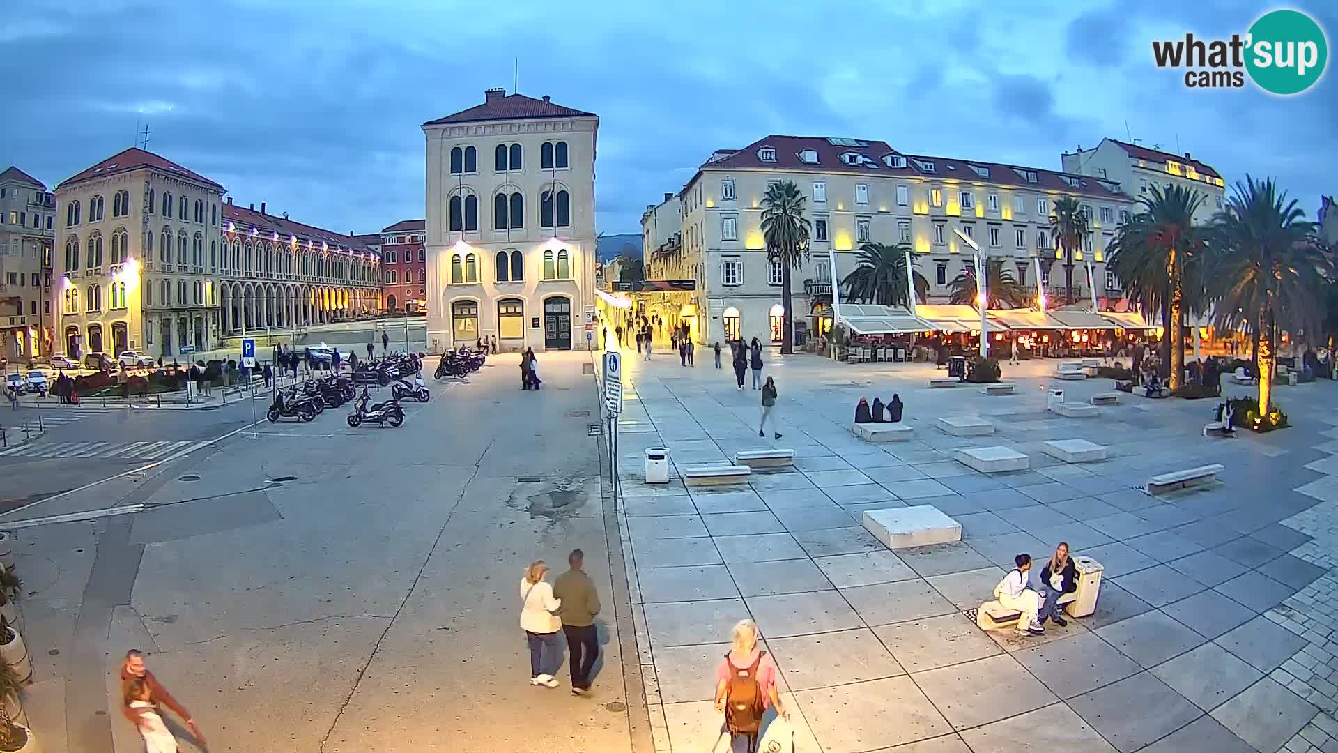 Webcam Split Riva – Prokurative | Trg Republike
