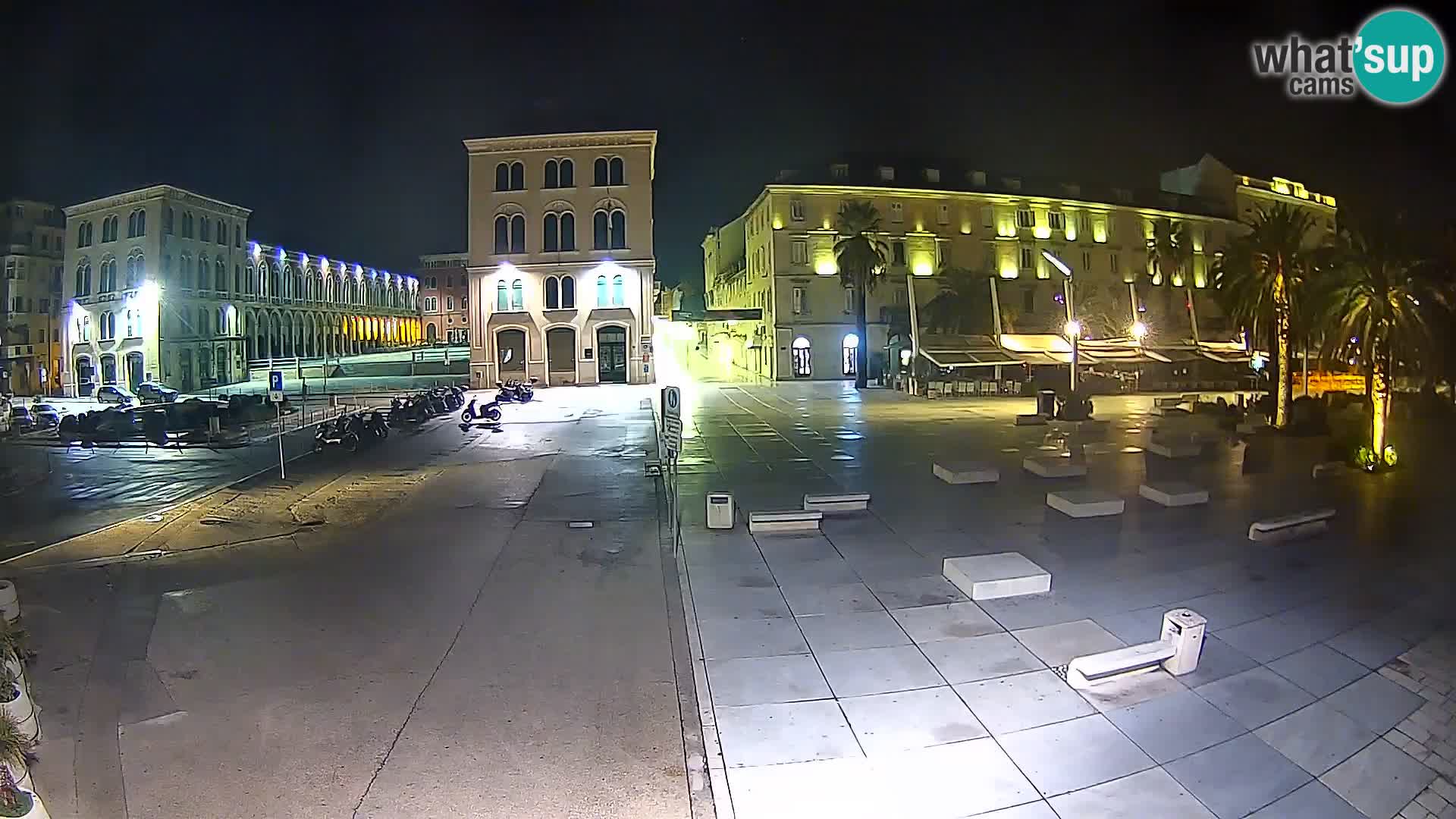 Webcam Split Riva – Prokurative | Trg Republike