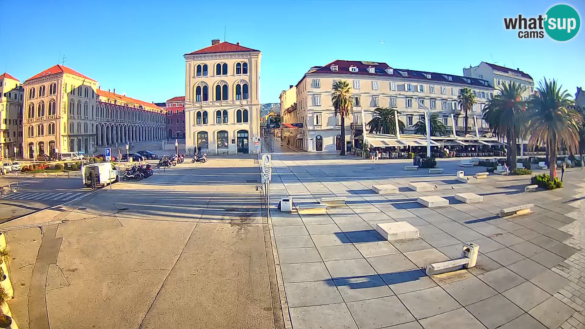 Webcam Split Riva – Prokurative | Trg Republike