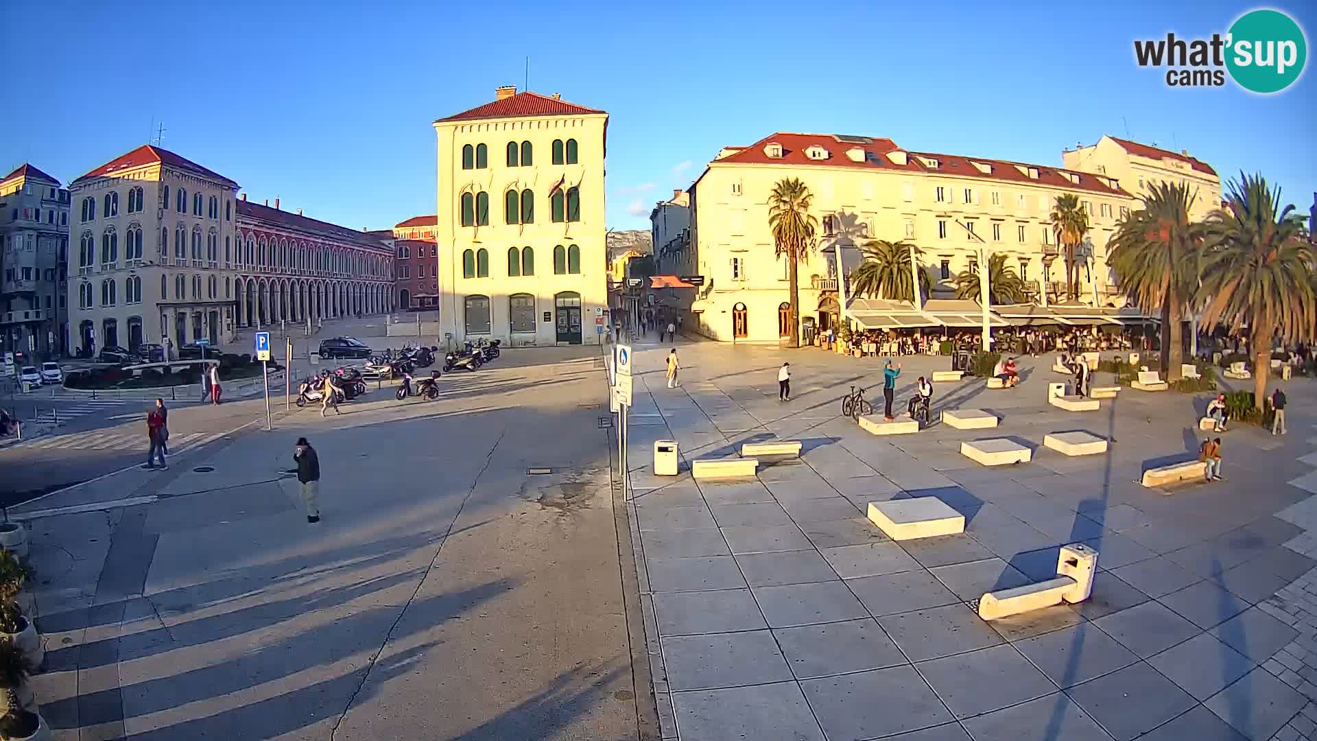 Webcam Split Riva – Prokurative | Trg Republike