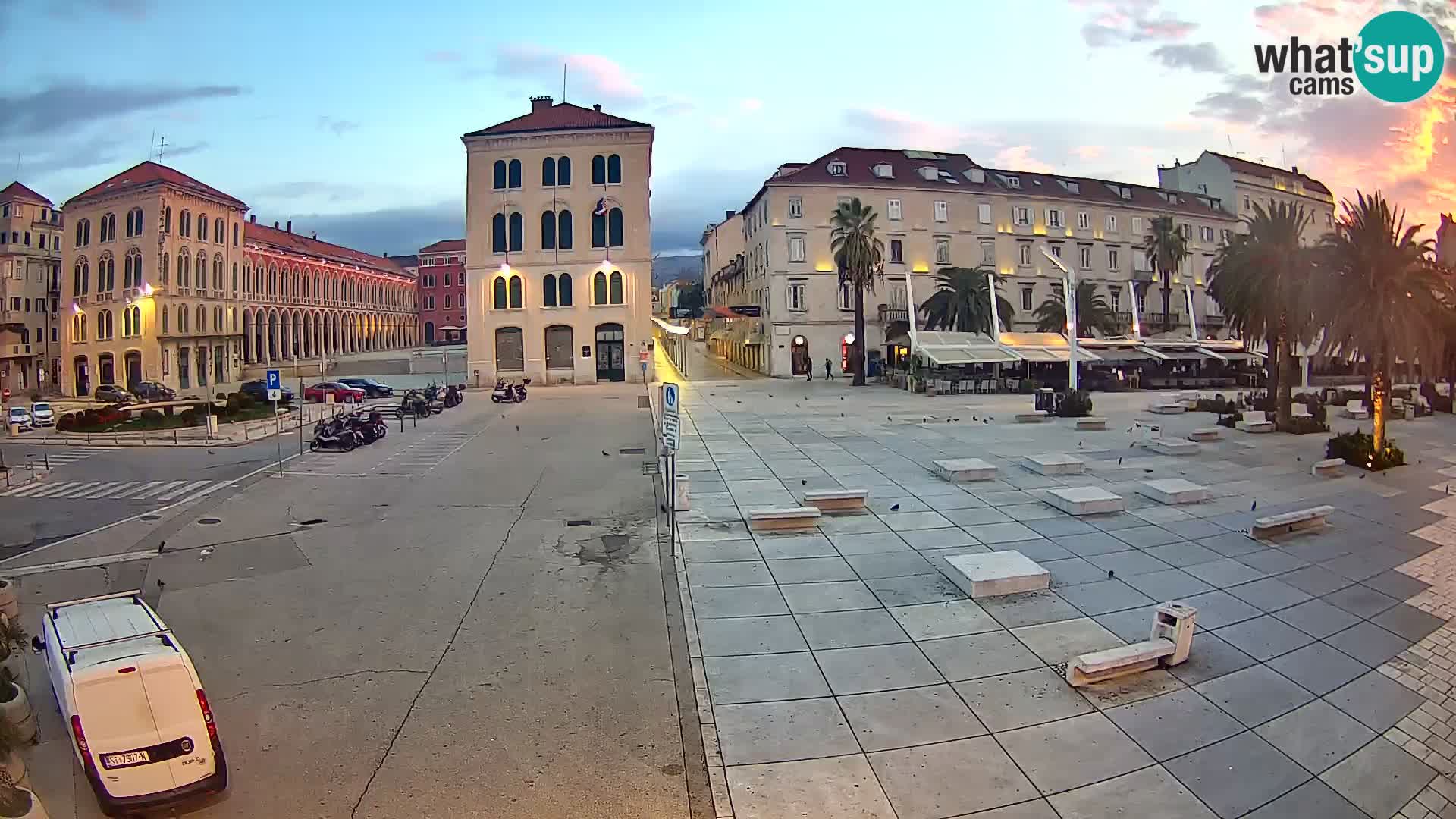 Webcam Split Riva – Prokurative | Trg Republike