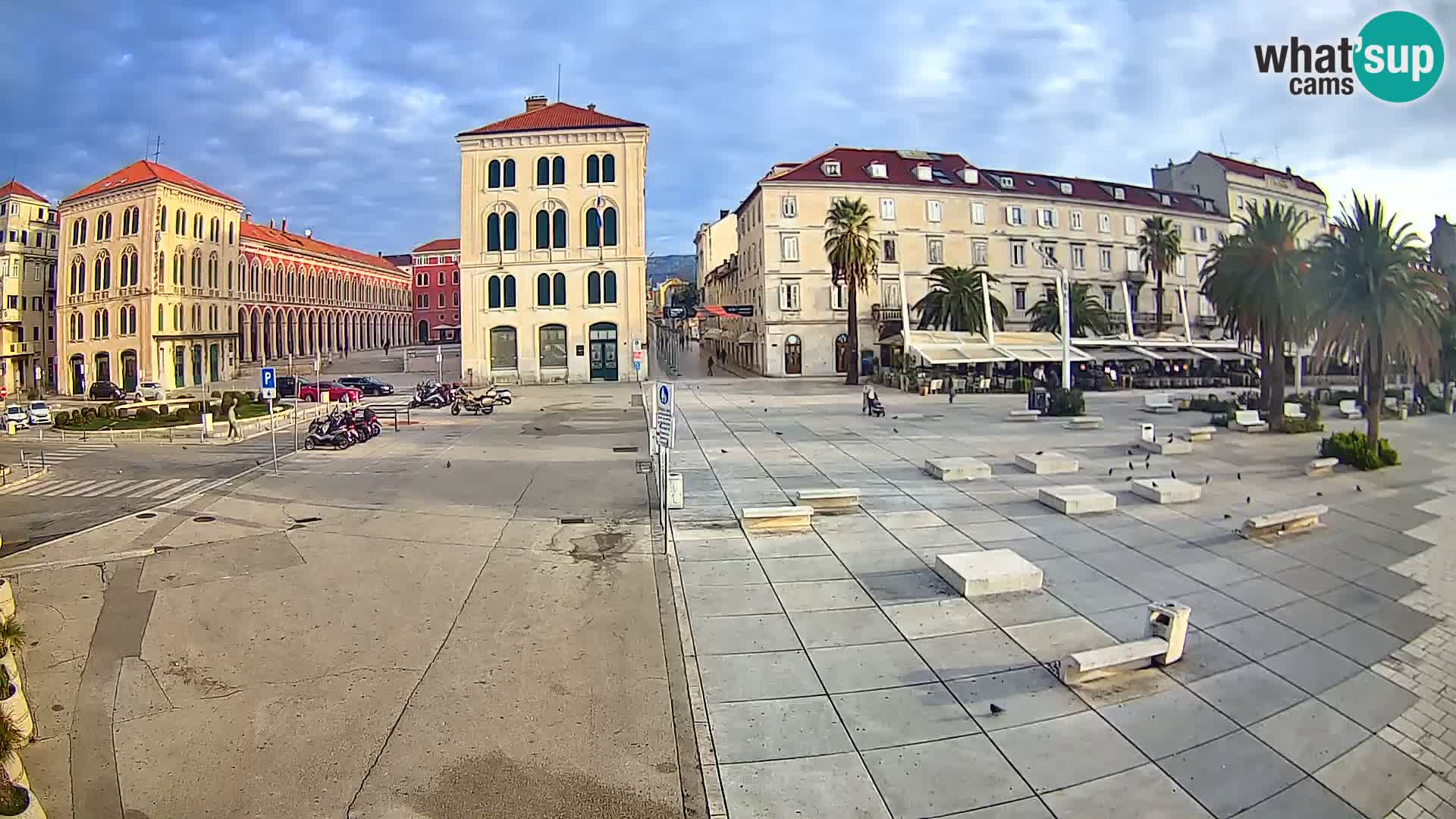 Webcam Split Riva – Prokurative | Trg Republike