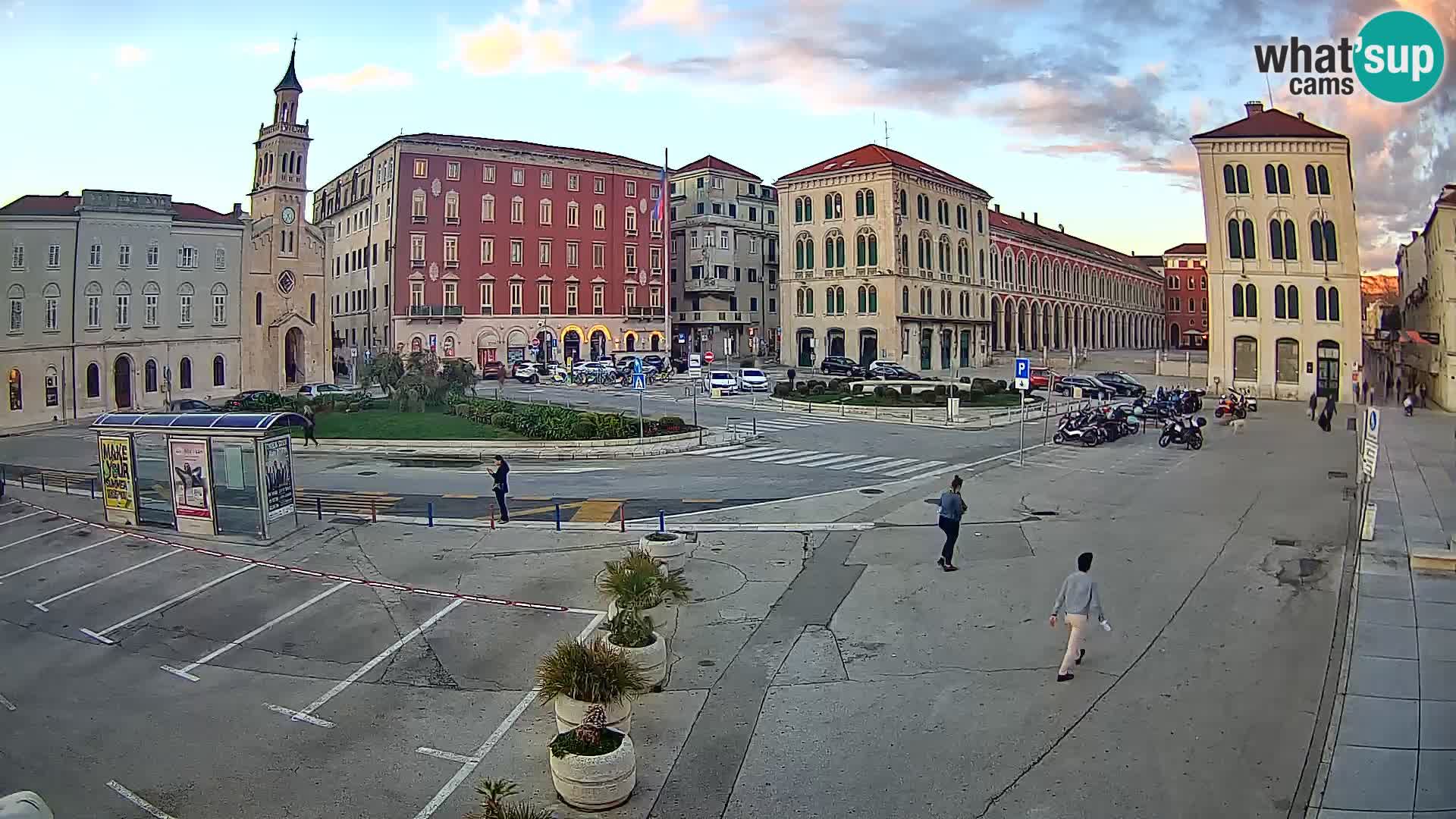 Webcam Split Riva – Prokurative | Trg Republike