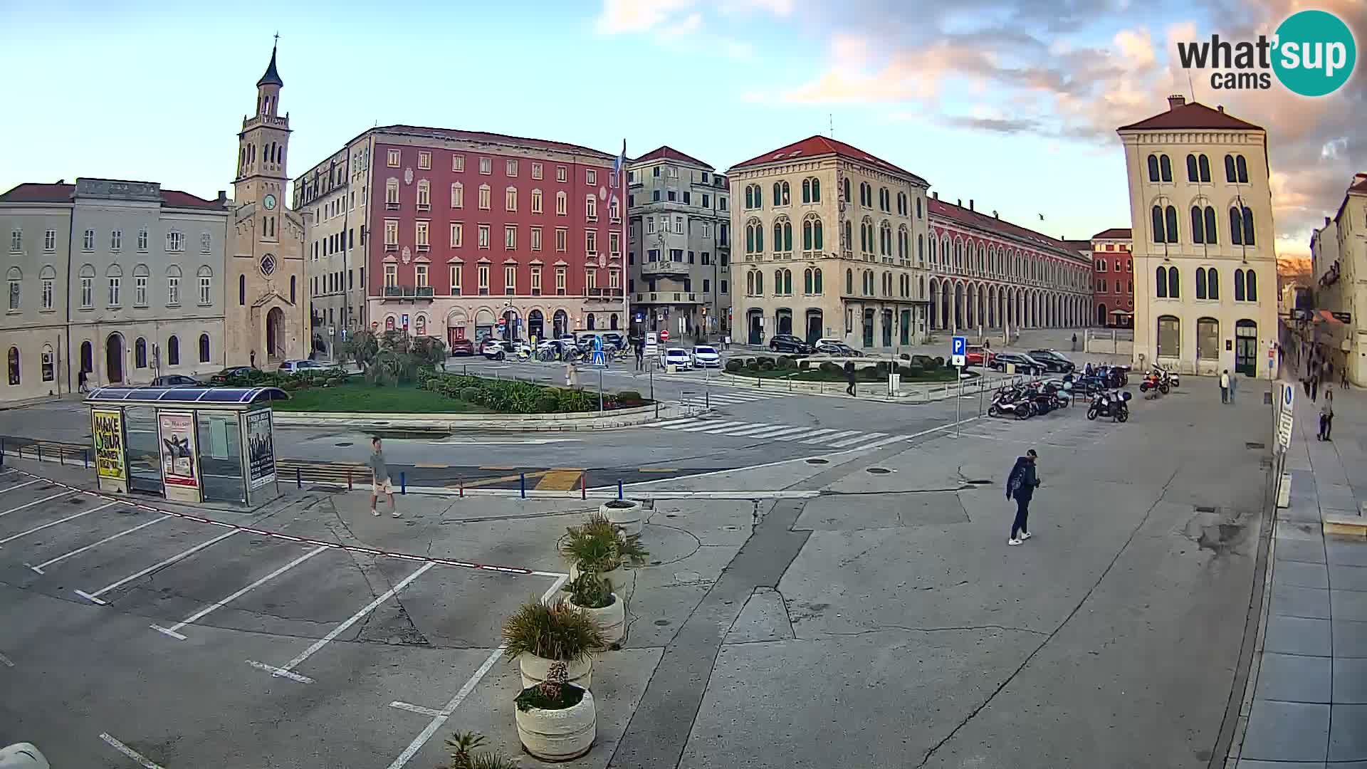 Webcam Split Riva – Prokurative | Trg Republike
