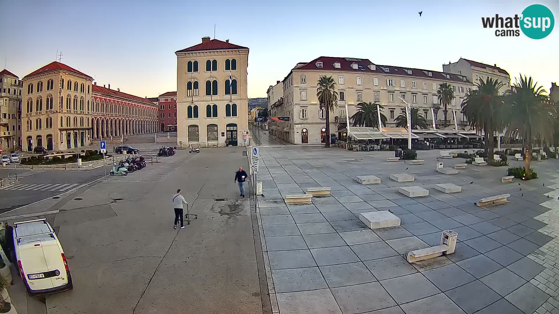 Webcam Split Riva – Prokurative | Trg Republike