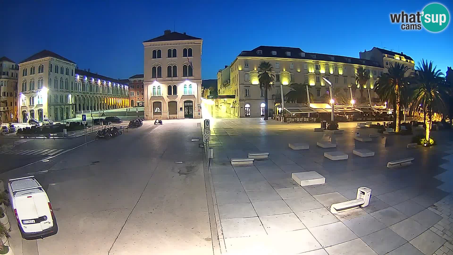 Webcam Split Riva – Prokurative | Trg Republike
