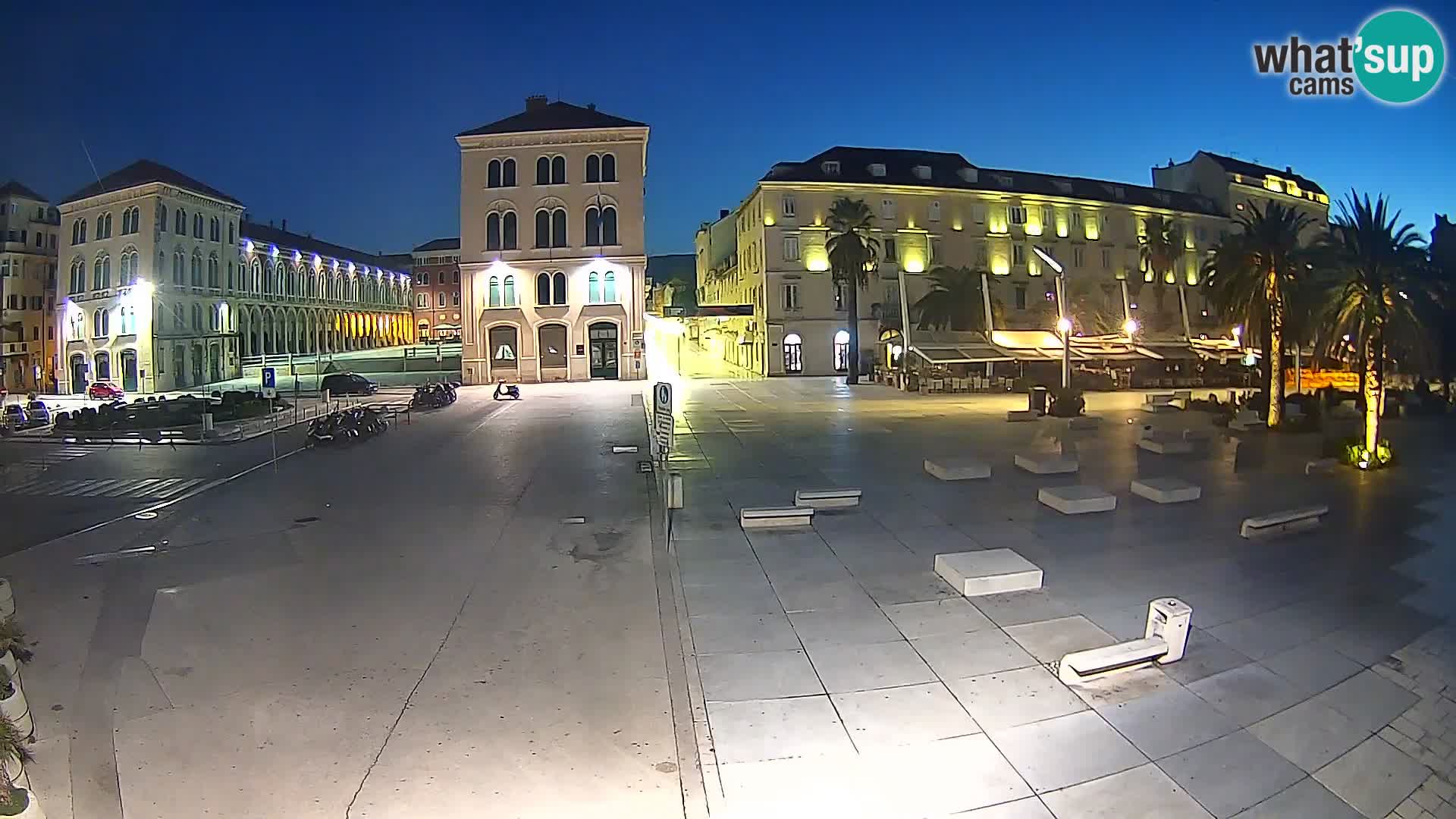 Webcam Split Riva – Prokurative | Trg Republike