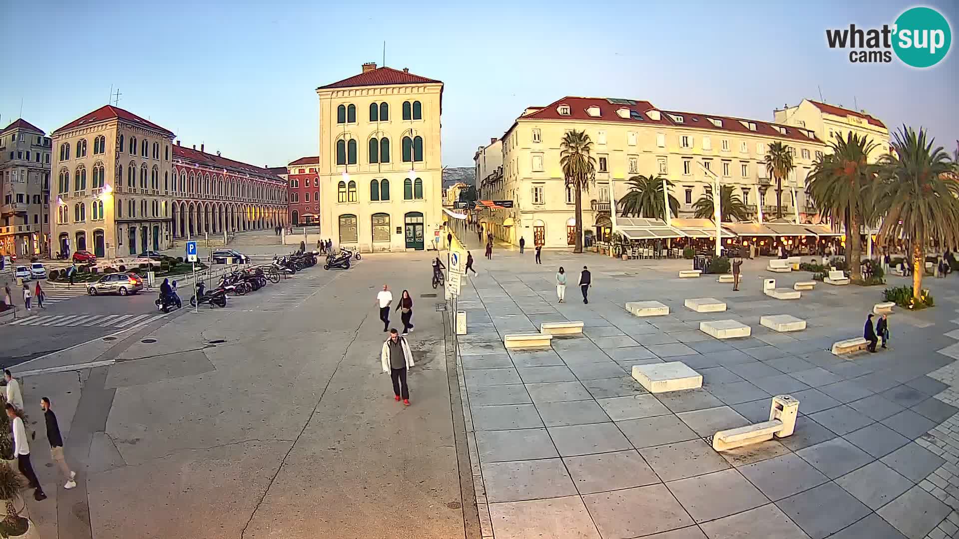 Webcam Split Riva – Prokurative | Trg Republike