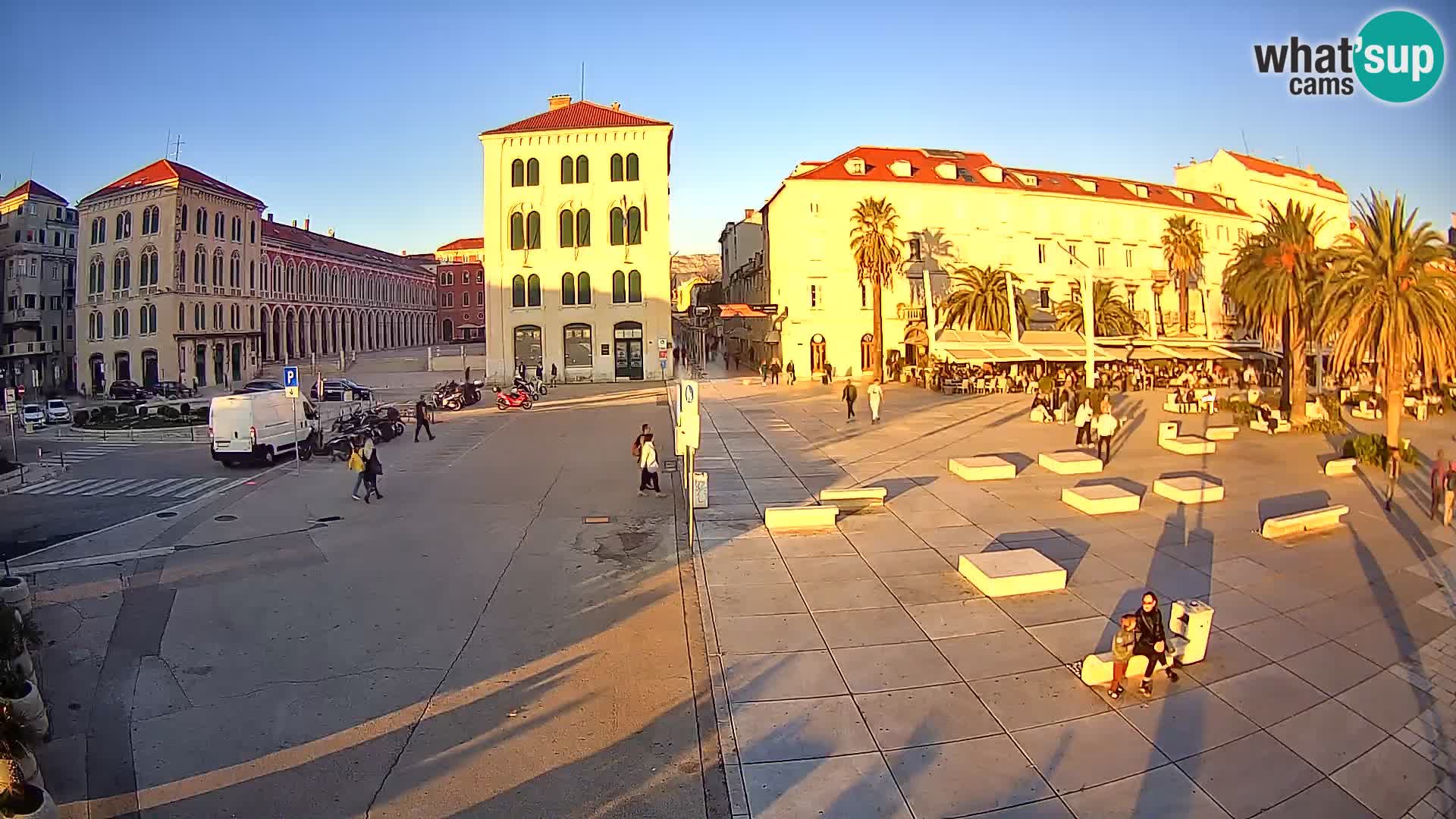 Webcam Split Riva – Prokurative | Trg Republike