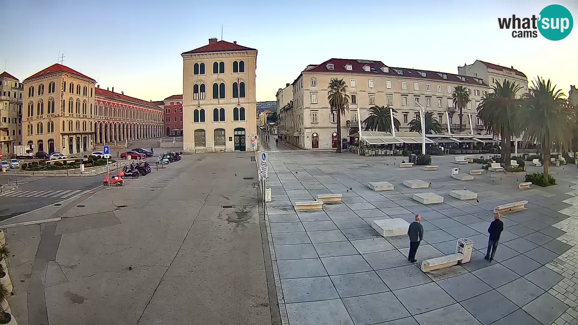 Webcam Split Riva – Prokurative | Trg Republike