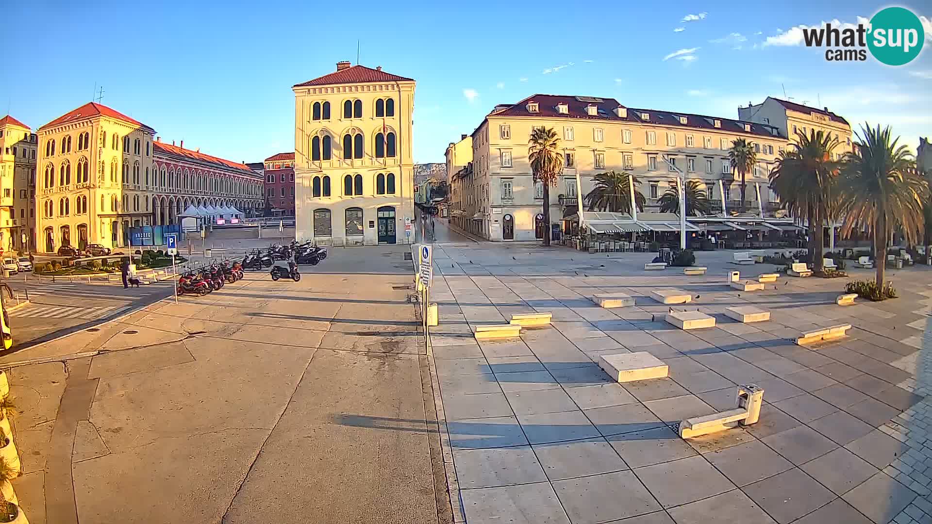 Webcam Split Riva – Prokurative | Trg Republike