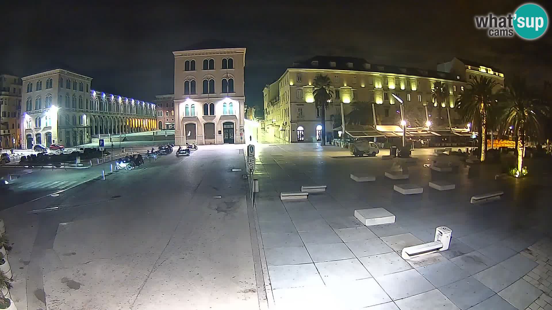 Webcam Split Riva – Prokurative | Trg Republike