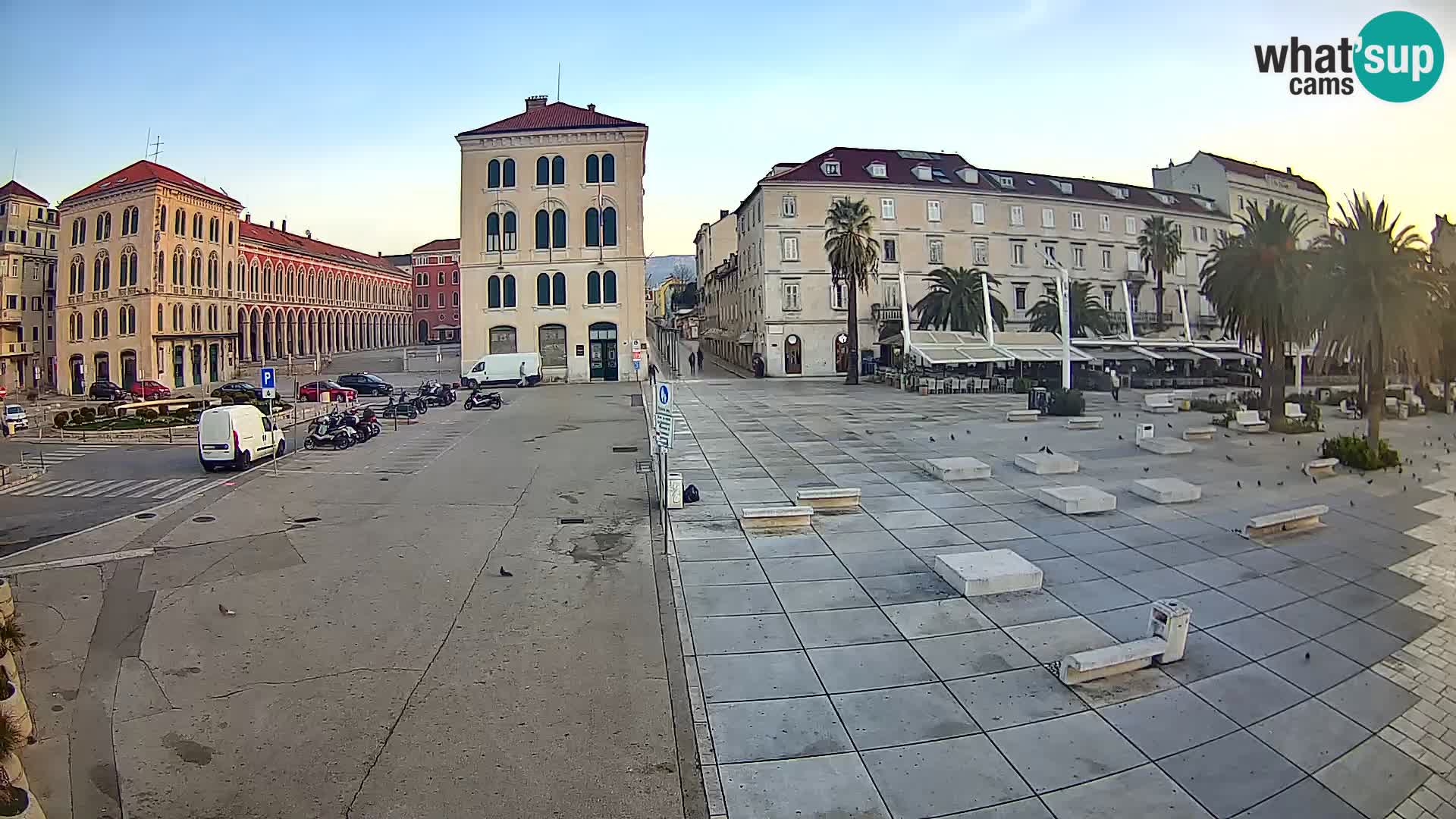 Webcam Split Riva – Prokurative | Trg Republike