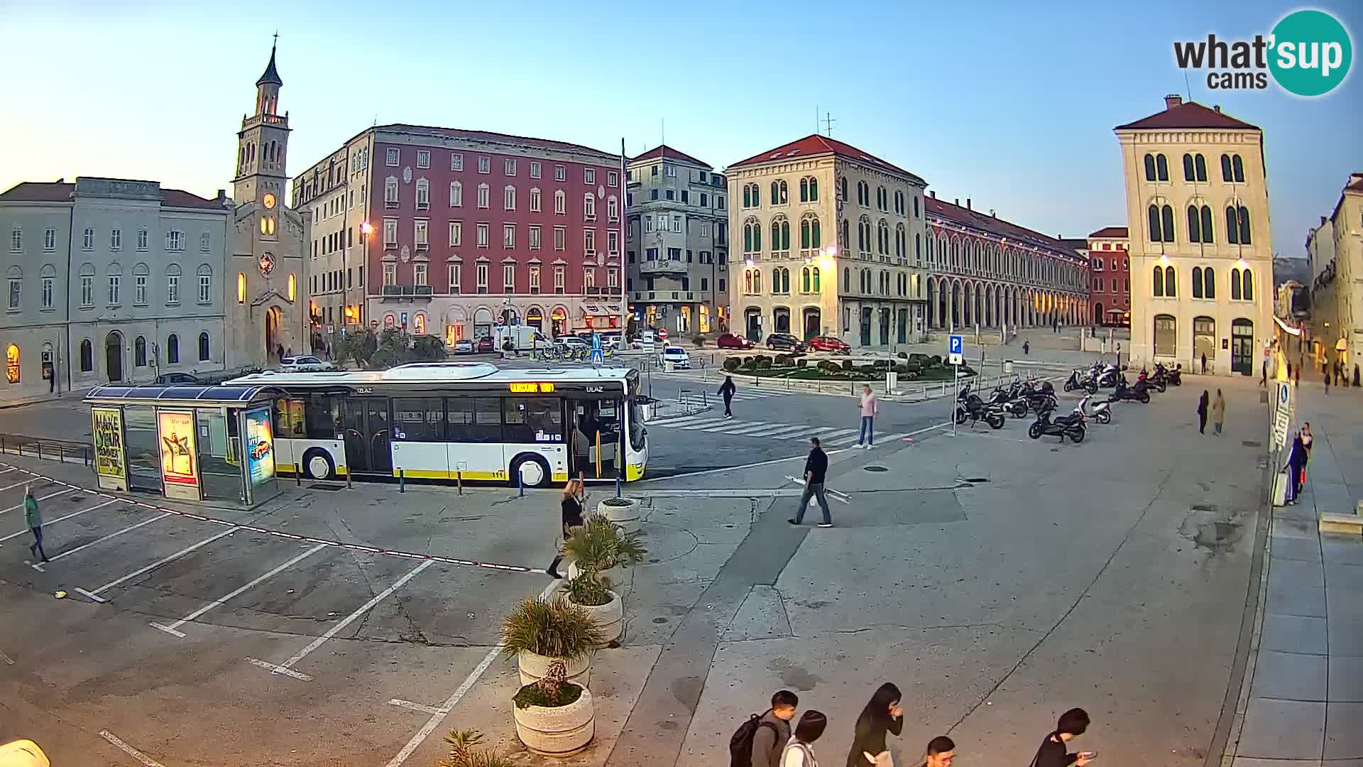 Webcam Split Riva – Prokurative | Trg Republike