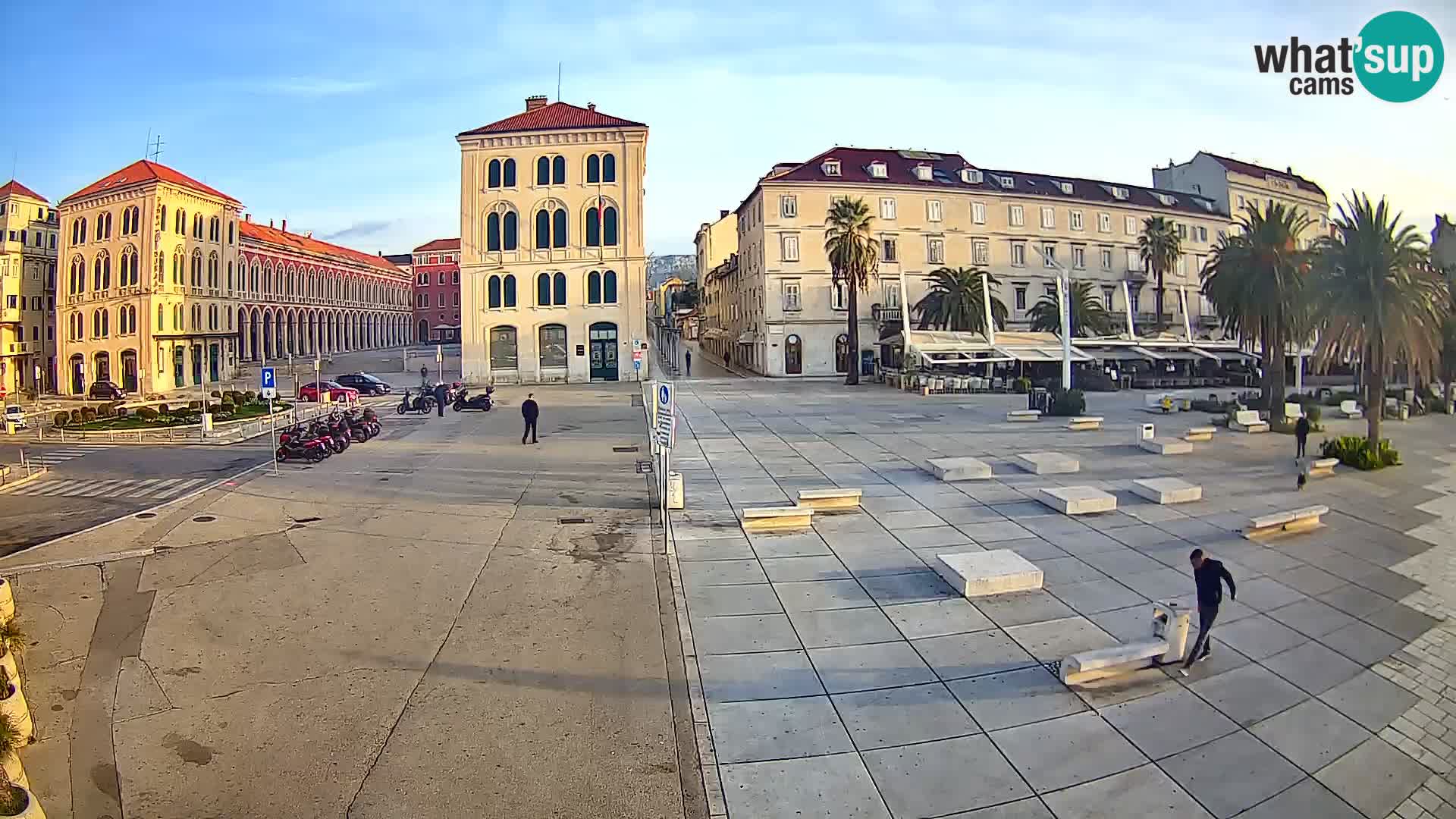 Webcam Split Riva – Prokurative | Trg Republike