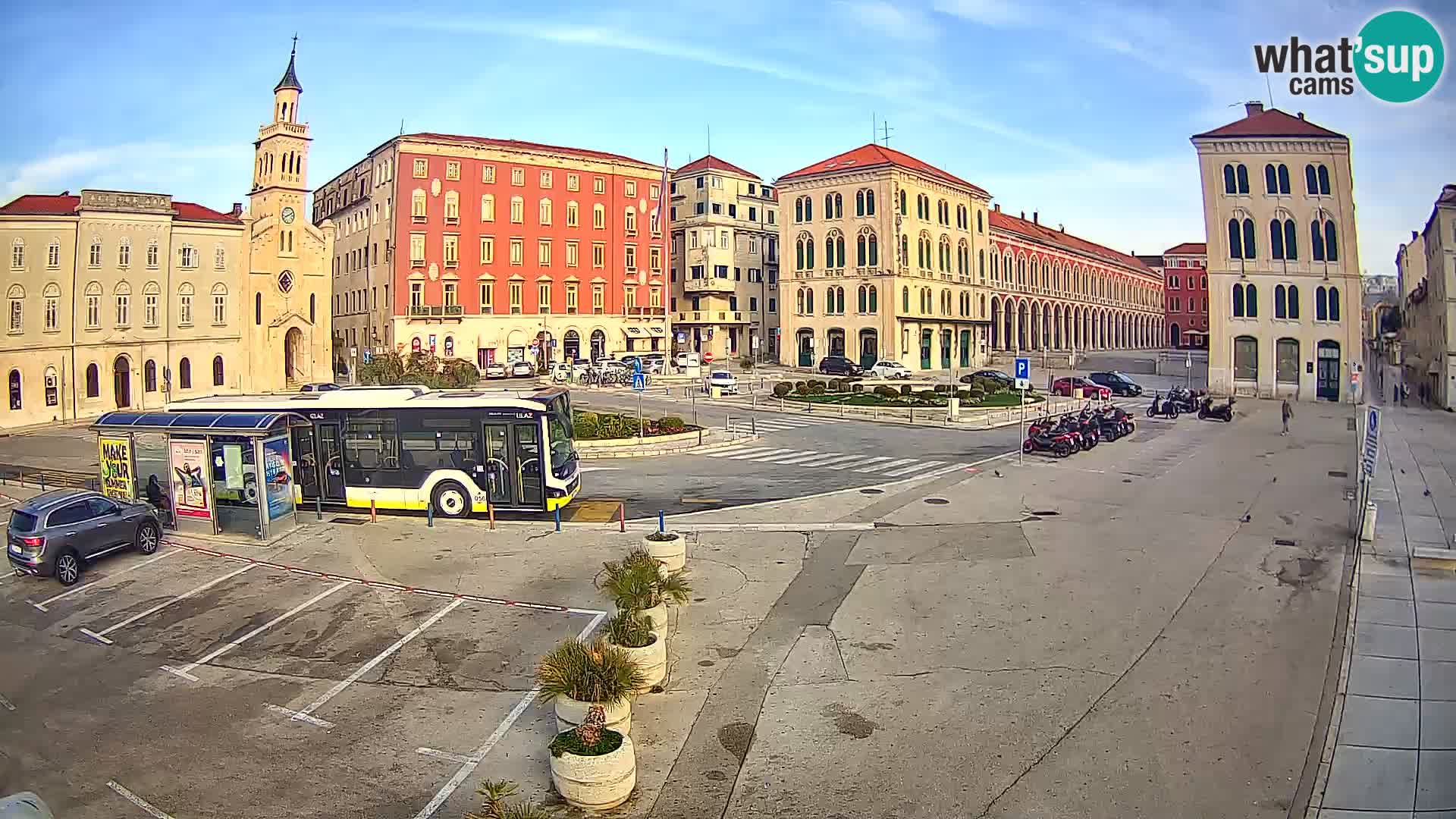 Webcam Split Riva – Prokurative | Trg Republike