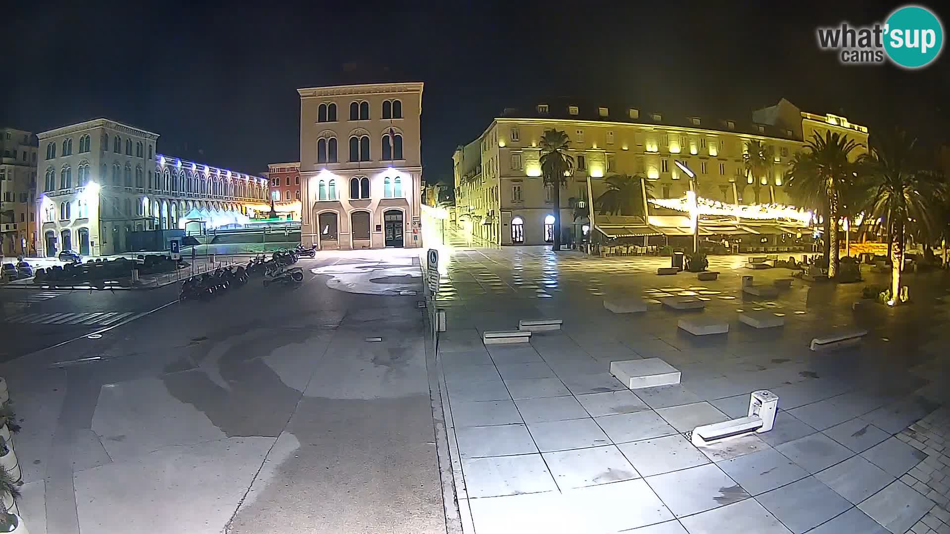 Webcam Split Riva – Prokurative | Trg Republike