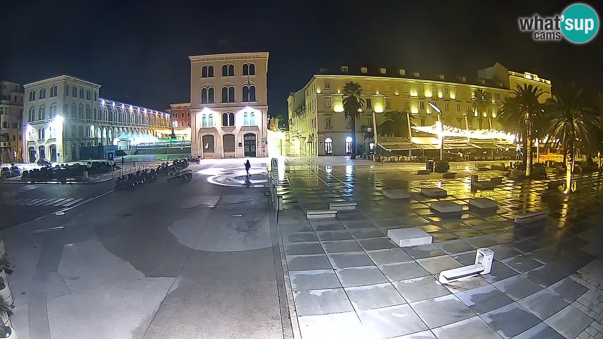 Webcam Split Riva – Prokurative | Trg Republike