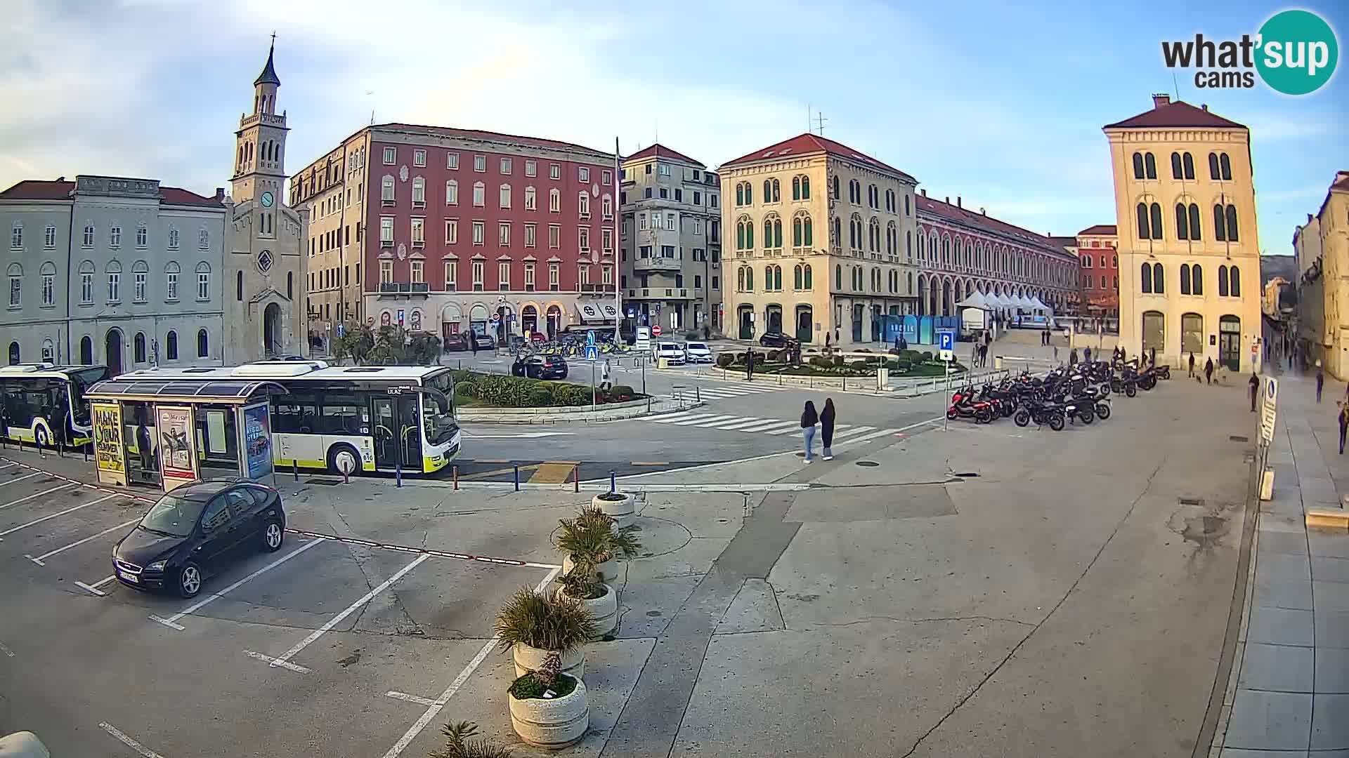 Webcam Split Riva – Prokurative | Trg Republike