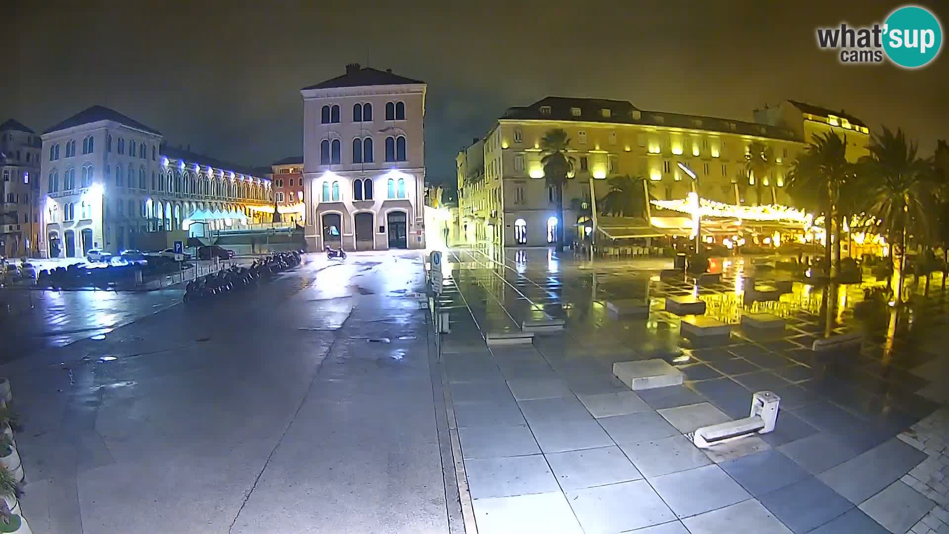 Webcam Split Riva – Prokurative | Trg Republike