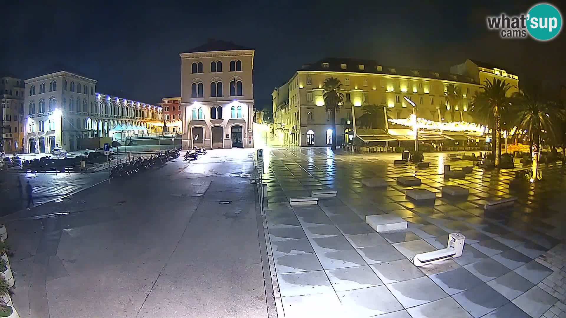 Webcam Split Riva – Prokurative | Trg Republike