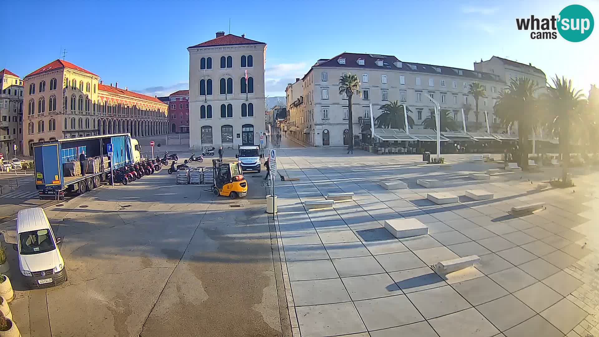 Webcam Split Riva – Prokurative | Trg Republike