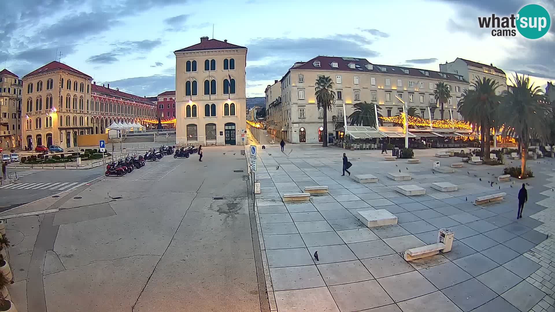 Webcam Split Riva – Prokurative | Trg Republike