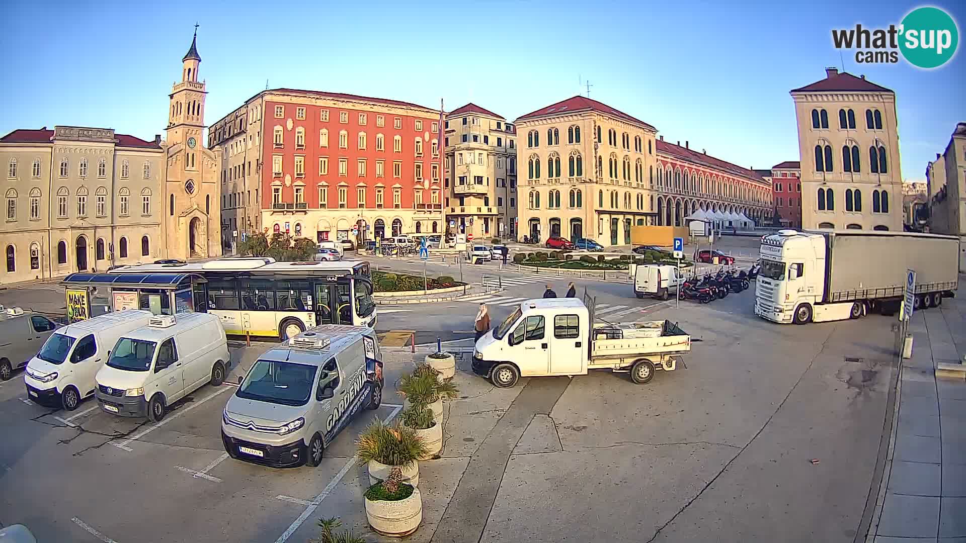 Webcam Split Riva – Prokurative | Trg Republike