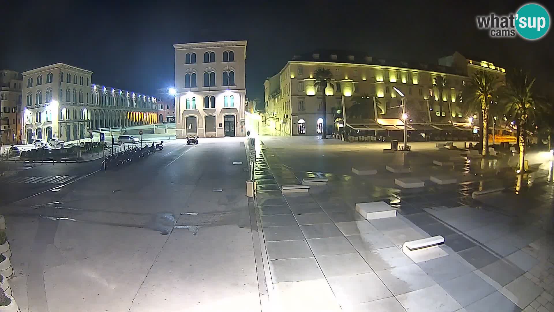 Webcam Split Riva – Prokurative | Trg Republike