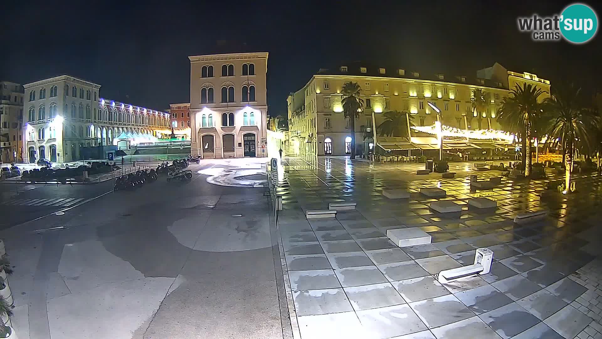Webcam Split Riva – Prokurative | Trg Republike