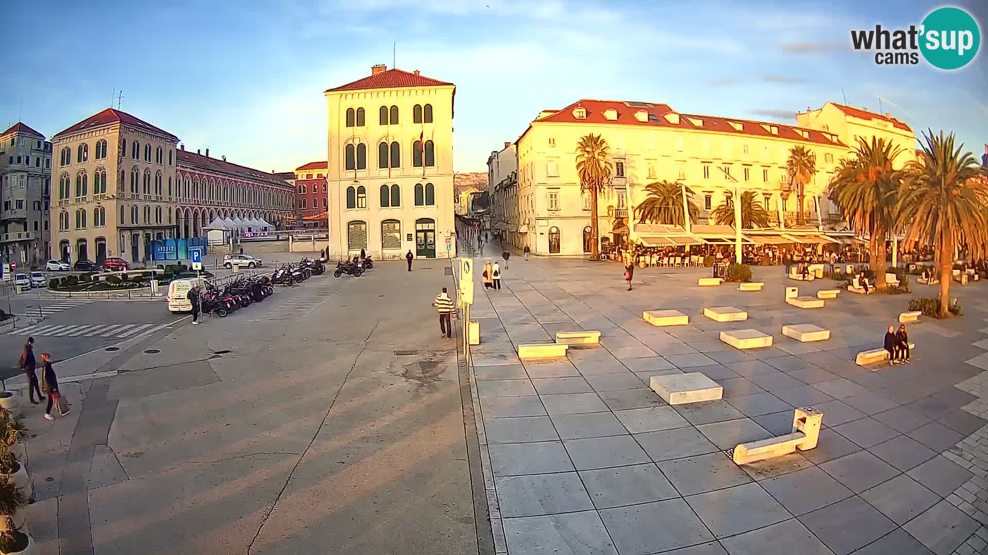 Webcam Split Riva – Prokurative | Trg Republike