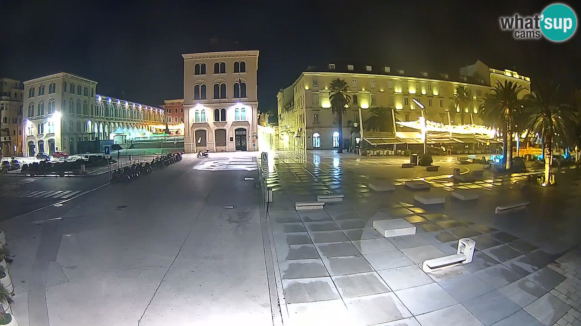 Webcam Split Riva – Prokurative | Trg Republike