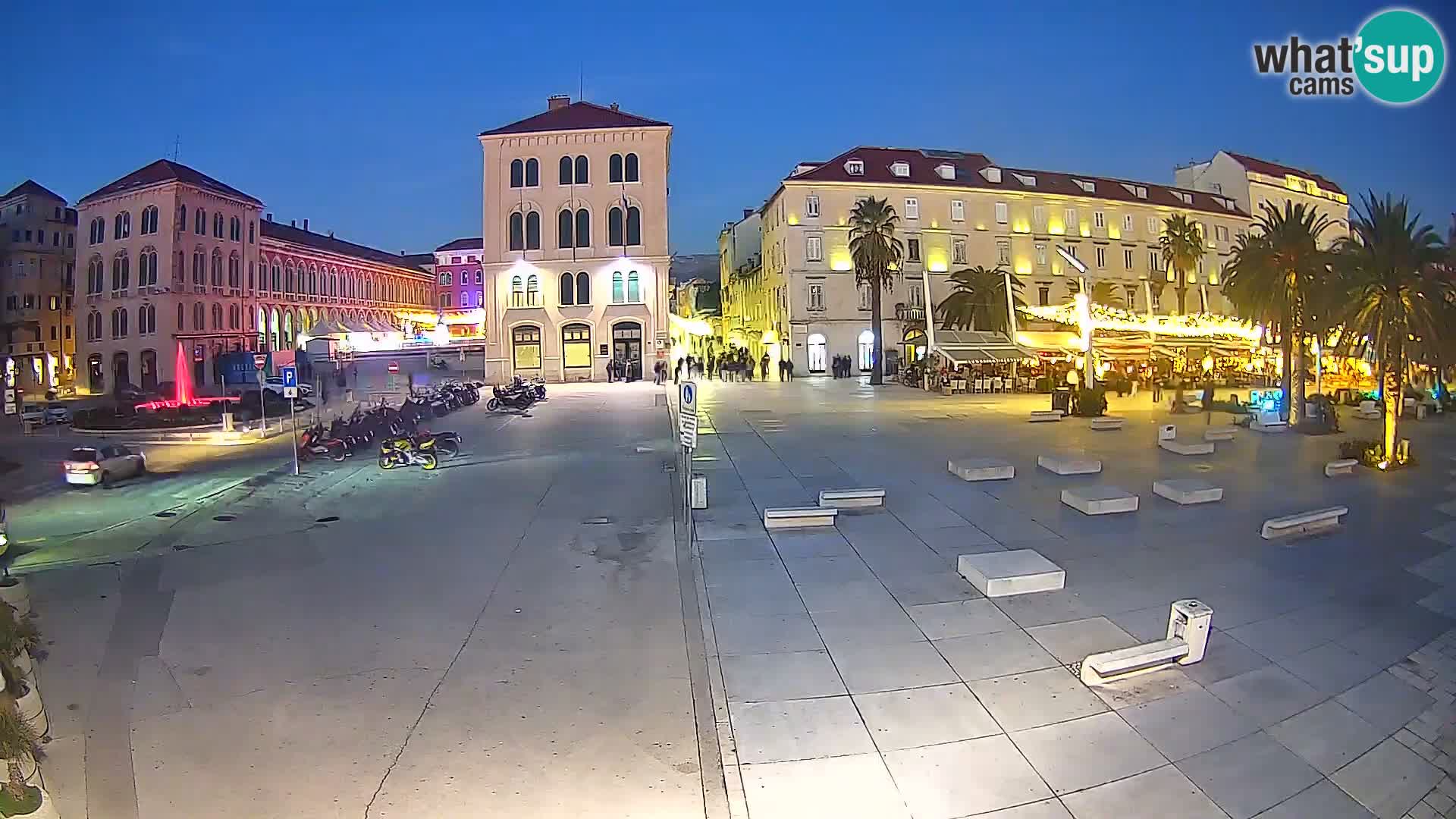 Webcam Split Riva – Prokurative | Trg Republike