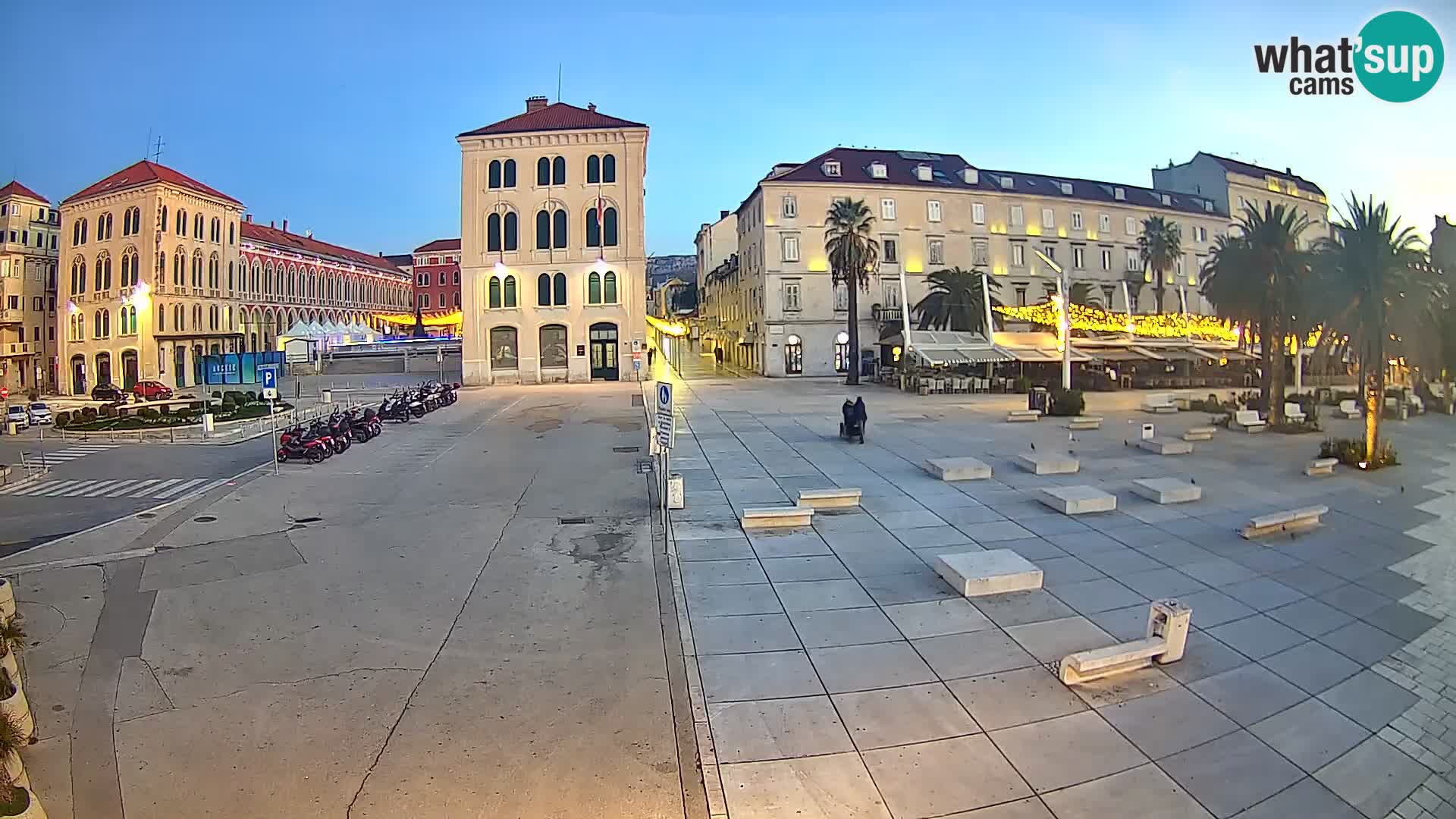 Webcam Split Riva – Prokurative | Trg Republike