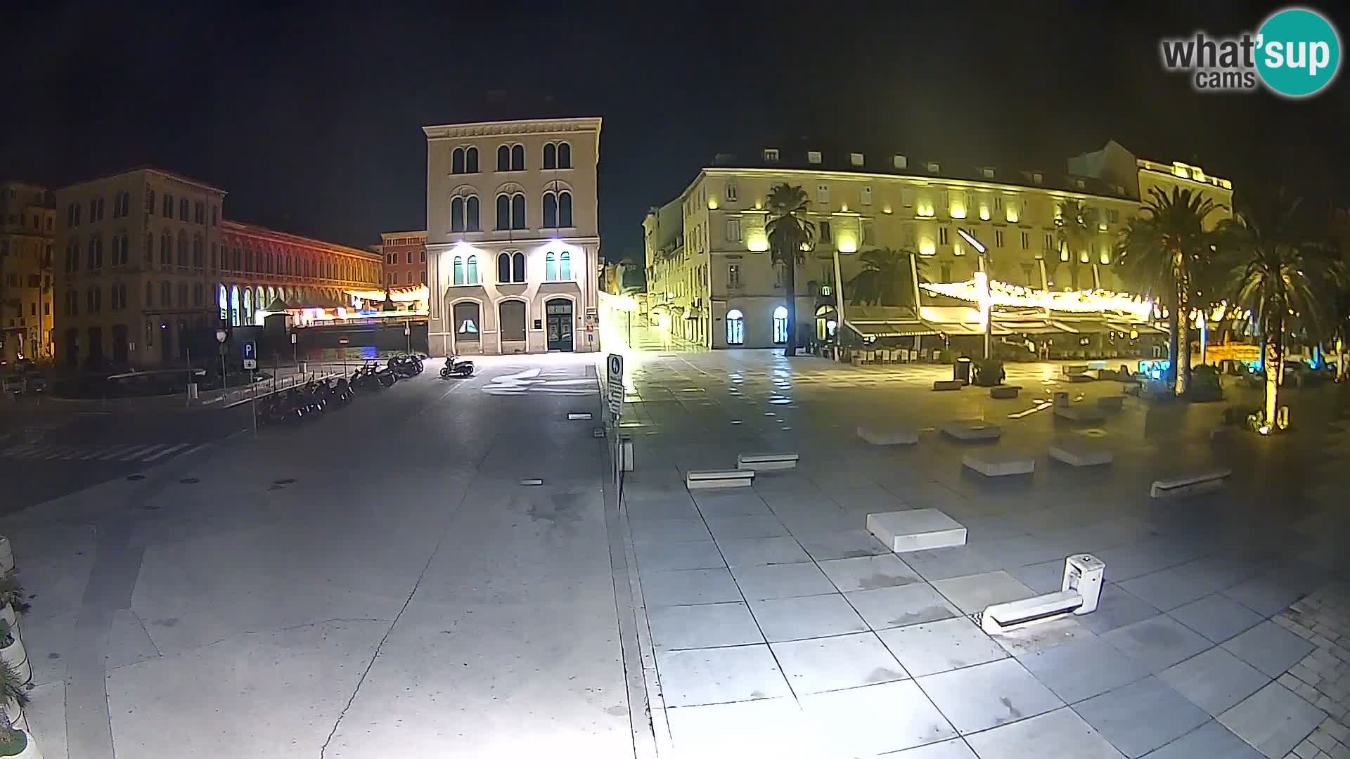 Webcam Split Riva – Prokurative | Trg Republike