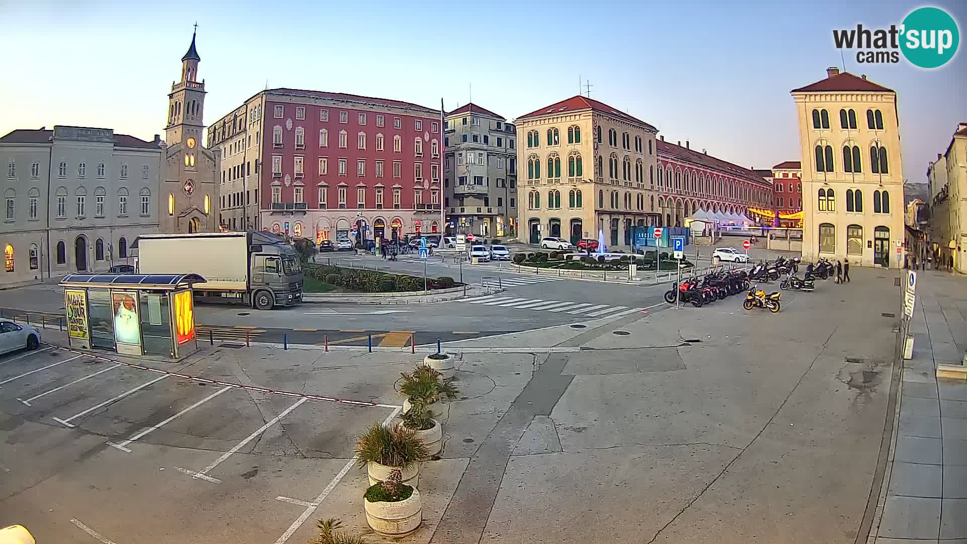 Webcam Spalato Riva – Prokurative | Piazza della Republika