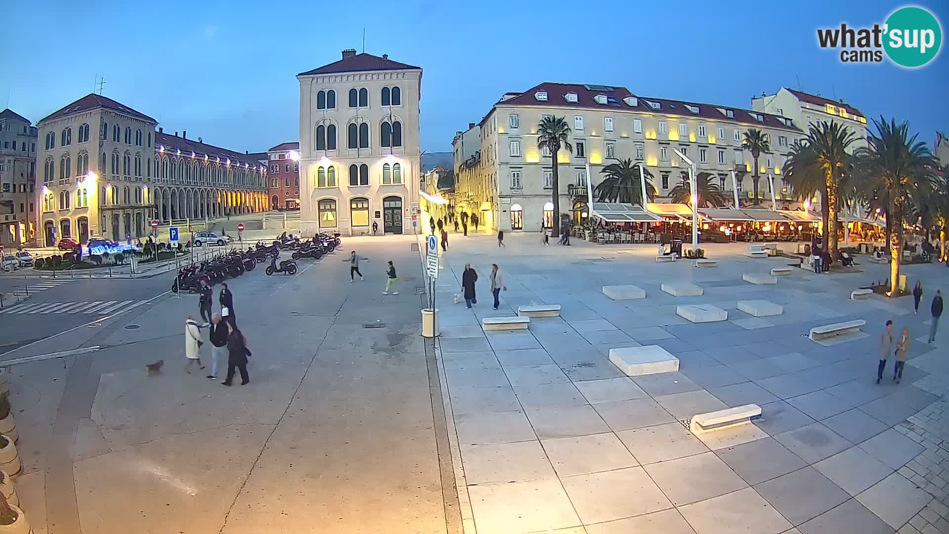 Webcam Split Riva – Prokurative | Trg Republike