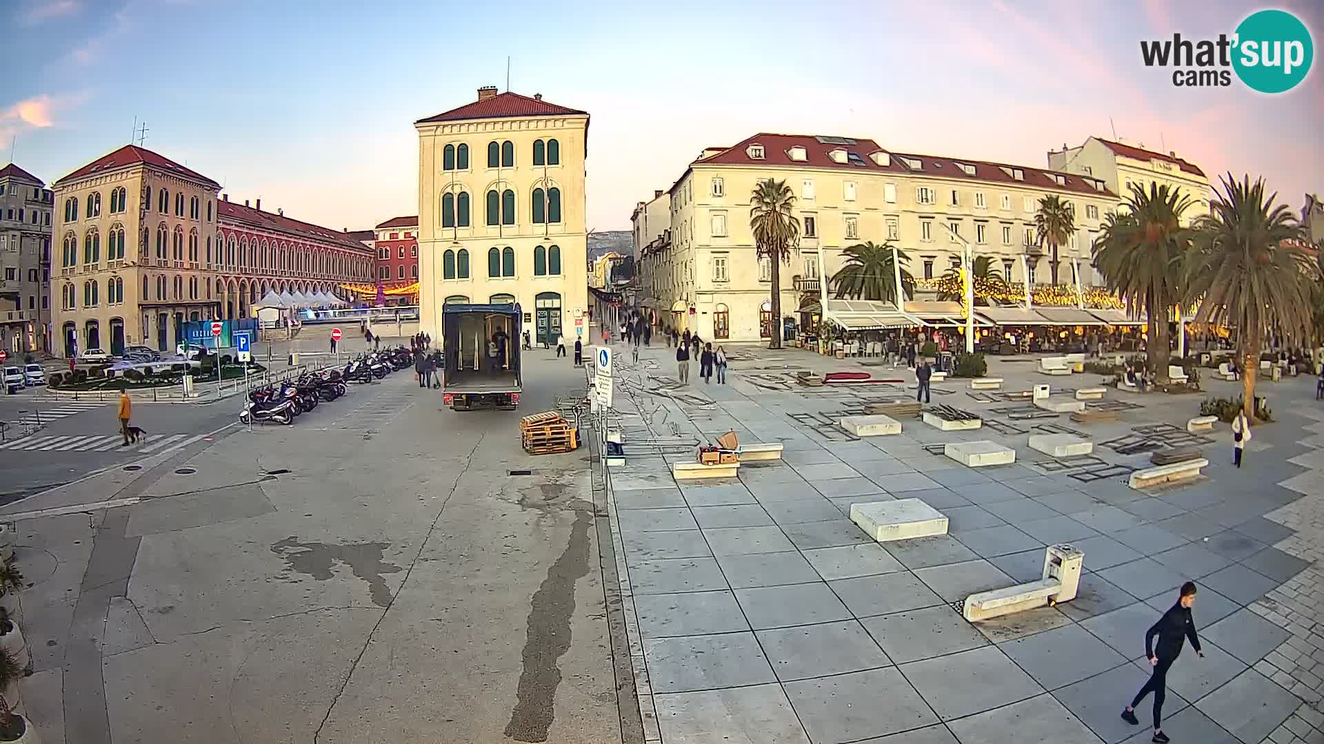Webcam Split Riva – Prokurative | Trg Republike