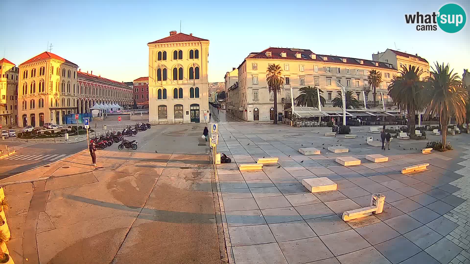Webcam Split Riva – Prokurative | Trg Republike