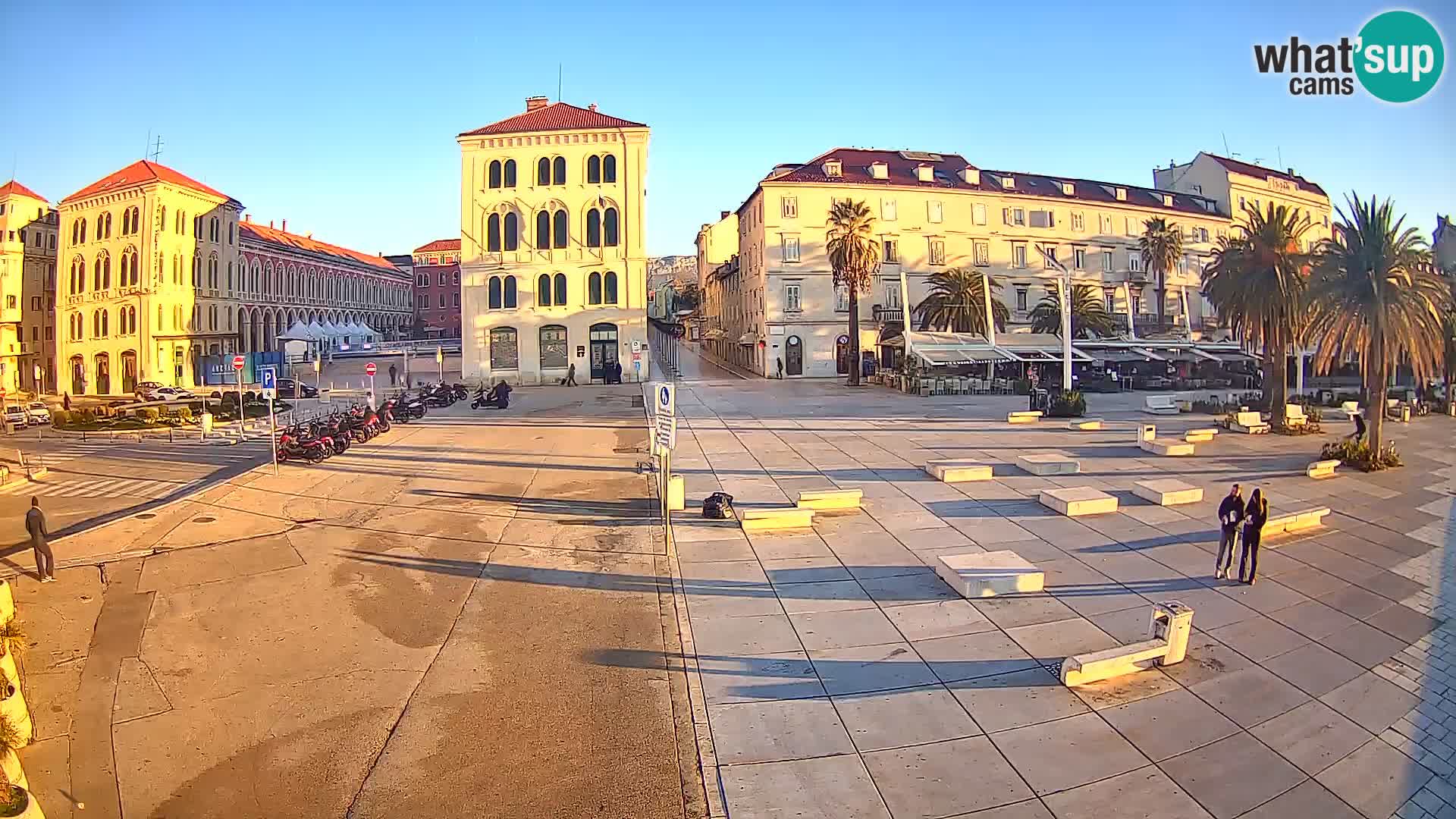 Webcam Split Riva – Prokurative | Trg Republike