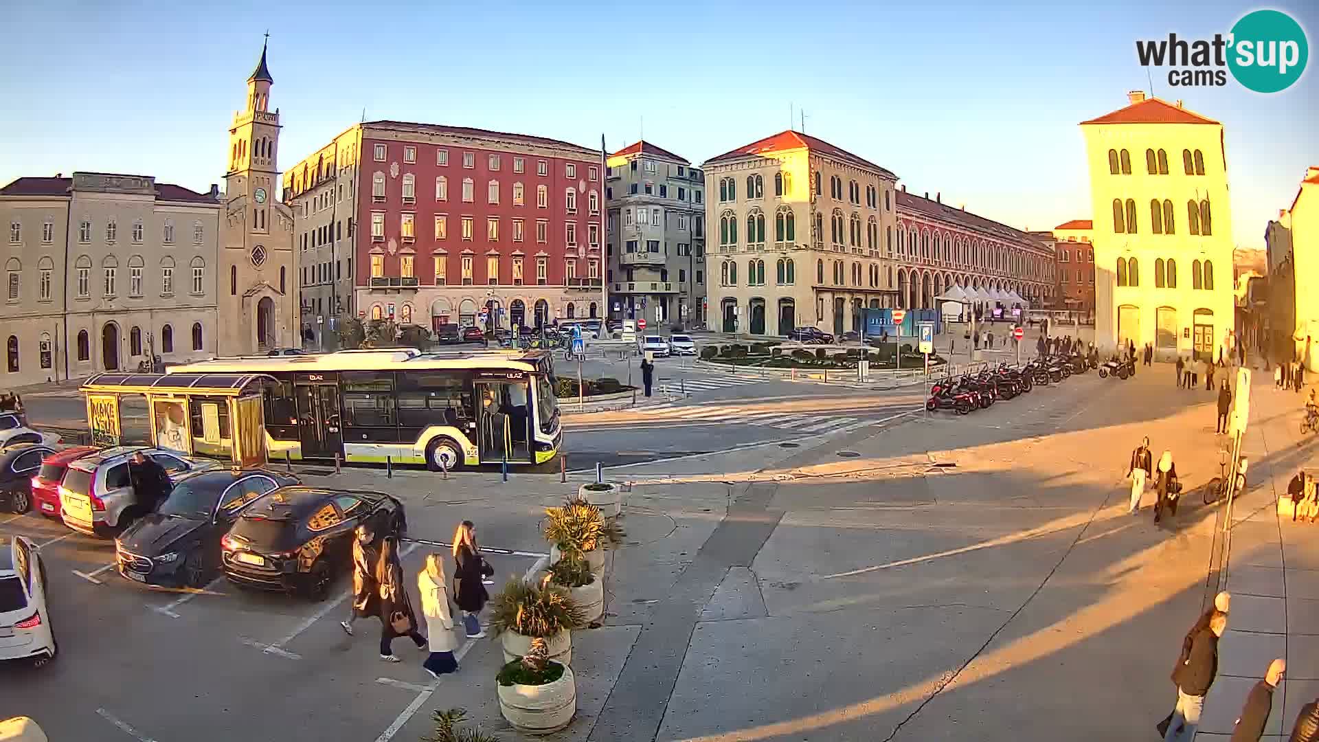 Webcam Split Riva – Prokurative | Trg Republike