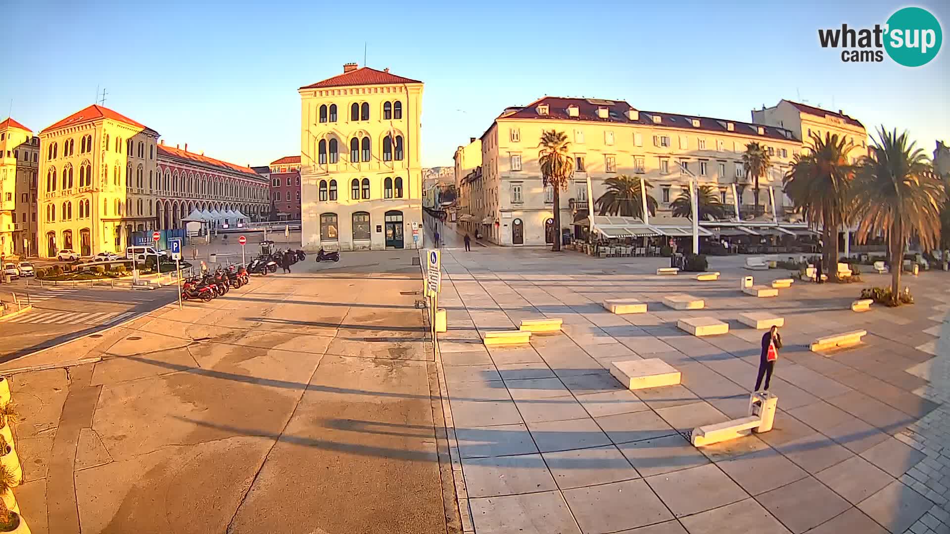 Webcam Split Riva – Prokurative | Trg Republike
